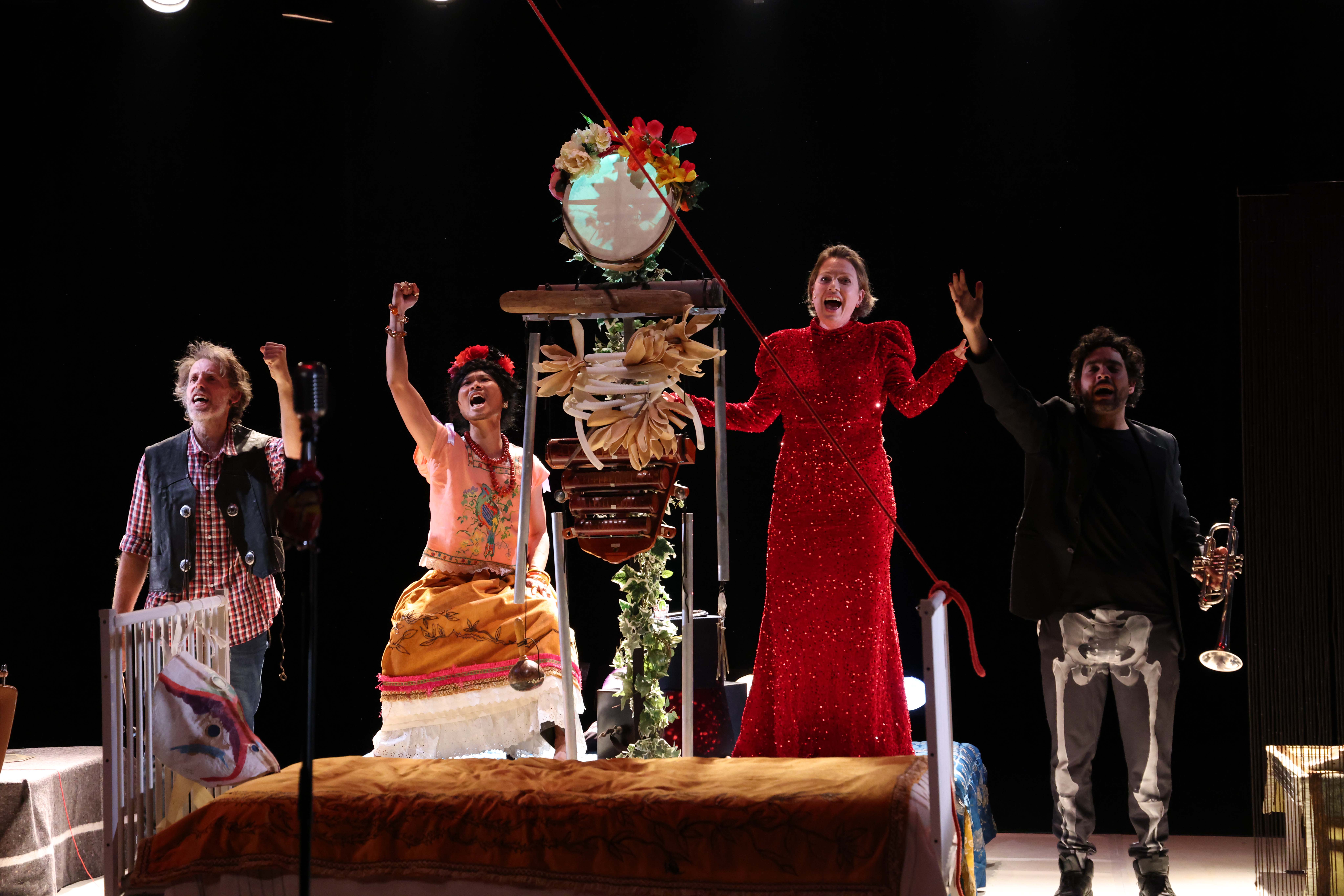 251104_Frida Kahlo_filage_TAW_102